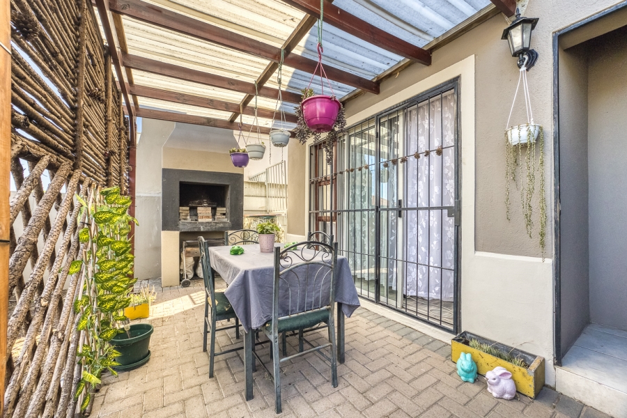 3 Bedroom Property for Sale in Vredelust Western Cape